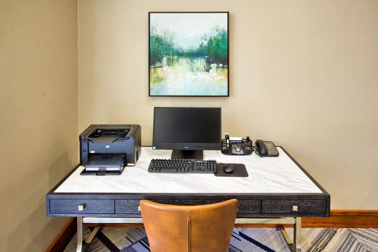 Four Points By Sheraton Raleigh Durham Airport Hotel