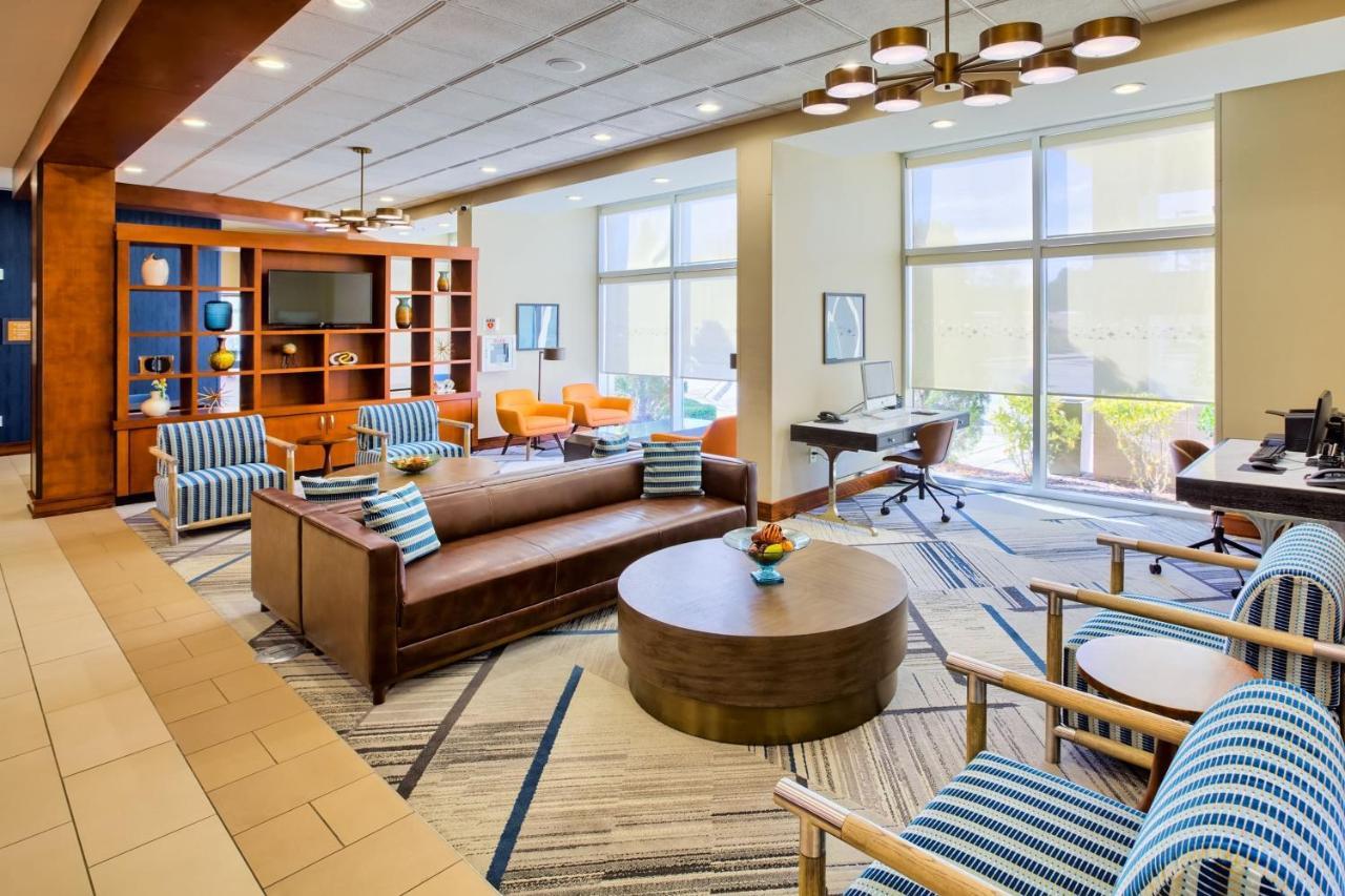 Four Points By Sheraton Raleigh Durham Airport Hotel 4*