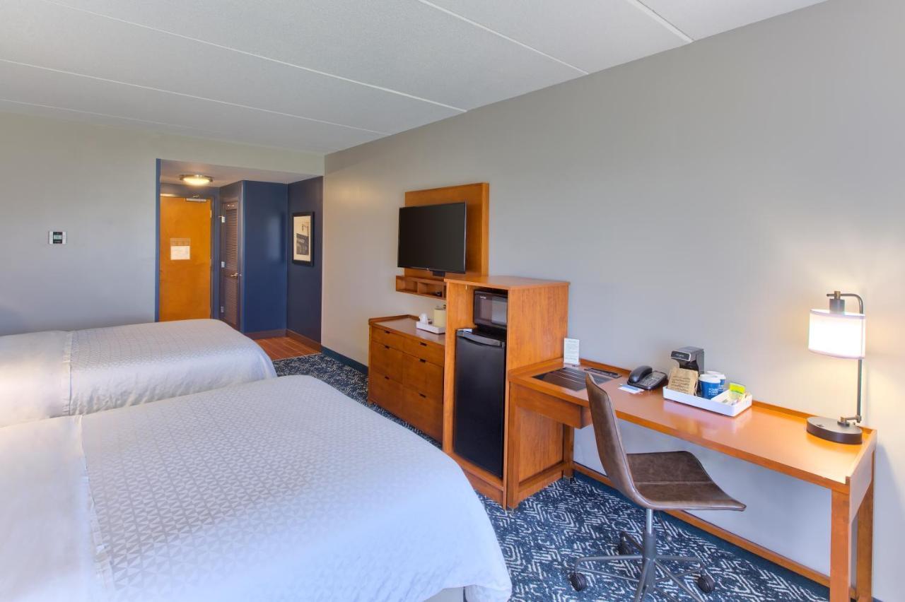 Four Points By Sheraton Raleigh Durham Airport Hotel